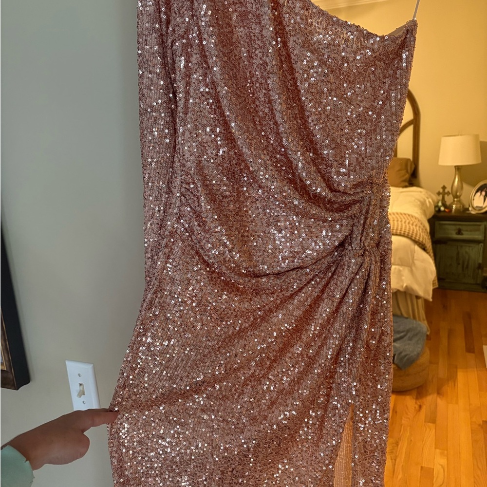 One-Shoulder Sequin Gown - Picture 8 of 8